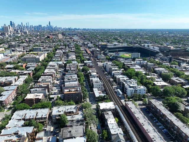 3801 N WILTON Avenue 1, Chicago, IL 60613