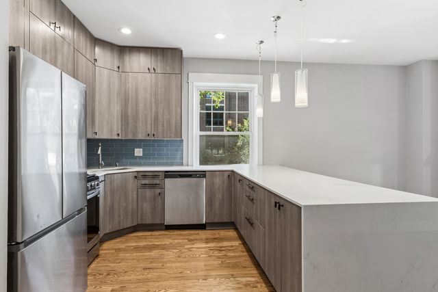 3801 N WILTON Avenue 1, Chicago, IL 60613