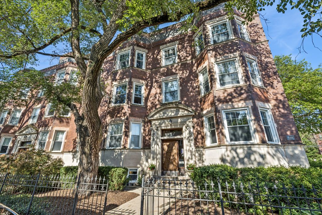 3801 N WILTON Avenue 1, Chicago, IL 60613