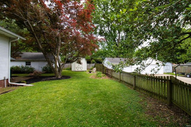 950 S Villa Drive, Evansville, IN 47714