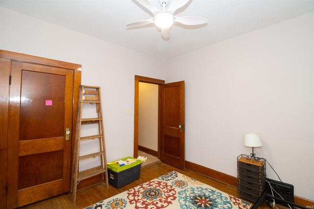 950 S Villa Drive, Evansville, IN 47714