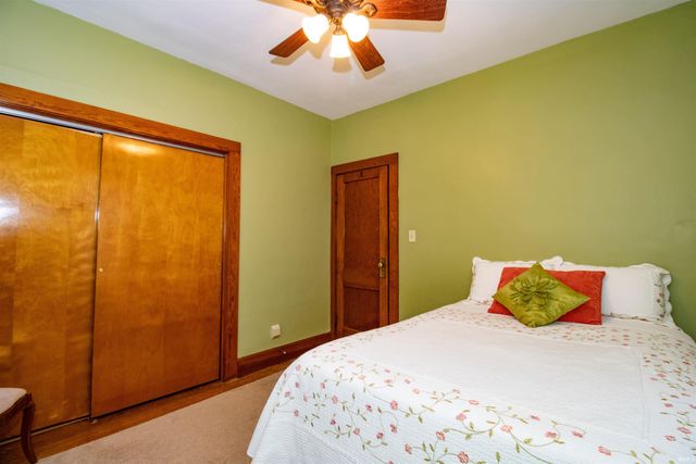 950 S Villa Drive, Evansville, IN 47714