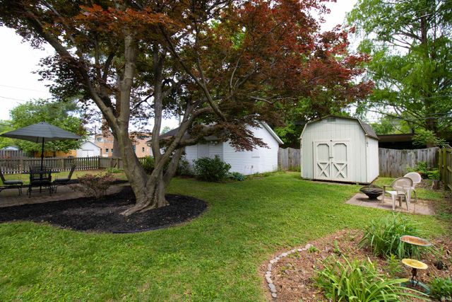 950 S Villa Drive, Evansville, IN 47714