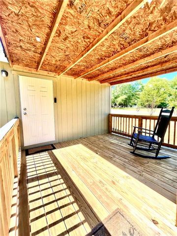 1090 River Woods Drive, Madison, GA 30650