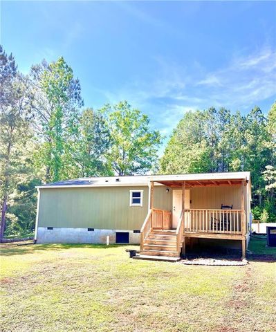 1090 River Woods Drive, Madison, GA 30650