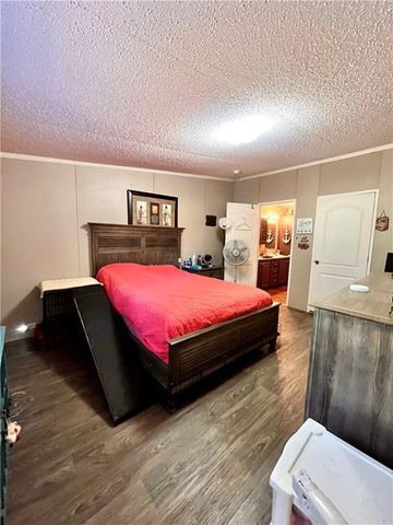 1090 River Woods Drive, Madison, GA 30650