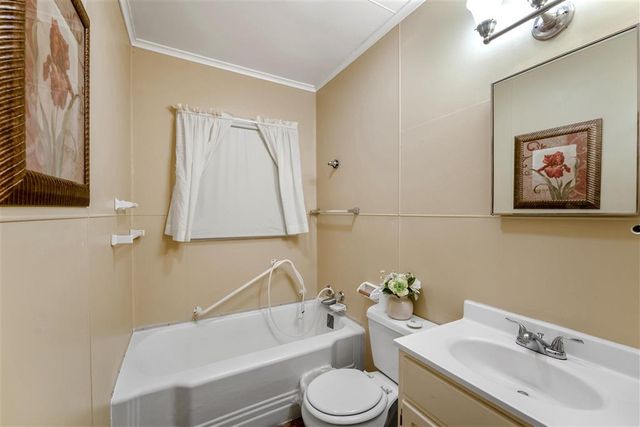 306 Coffee Street, Dequincy, LA 70633