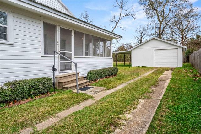 306 Coffee Street, Dequincy, LA 70633