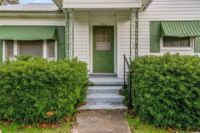 306 Coffee Street, Dequincy, LA 70633