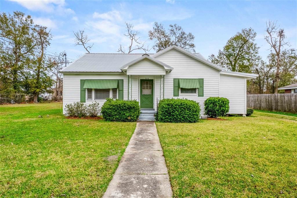 306 Coffee Street, Dequincy, LA 70633
