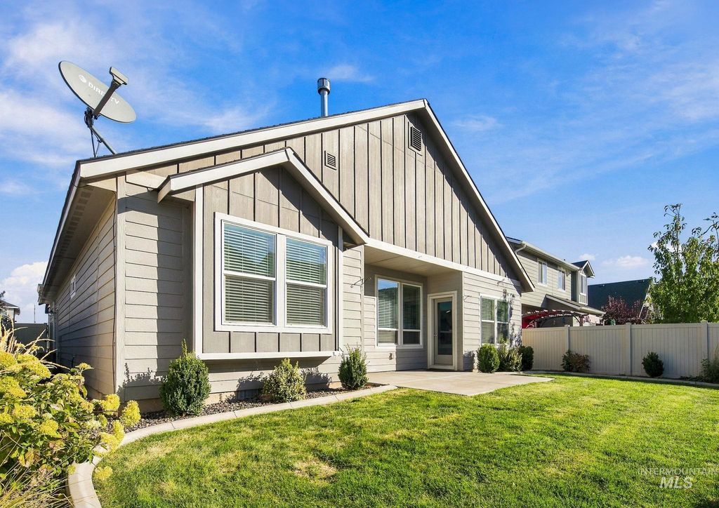 4289 W Balance Rock Drive, Meridian, ID 83642 photo 4