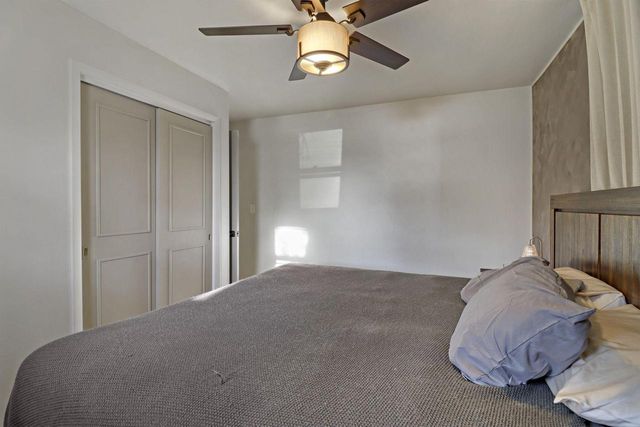 5530 Old Oak LANE, Racine, WI 53402