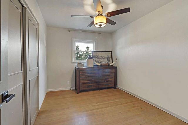 5530 Old Oak LANE, Racine, WI 53402