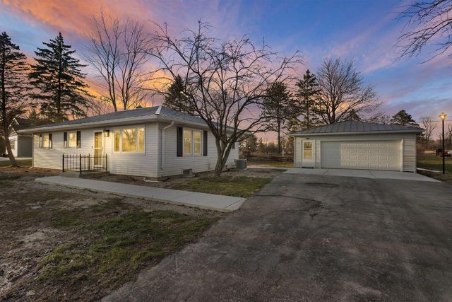 5530 Old Oak LANE, Racine, WI 53402