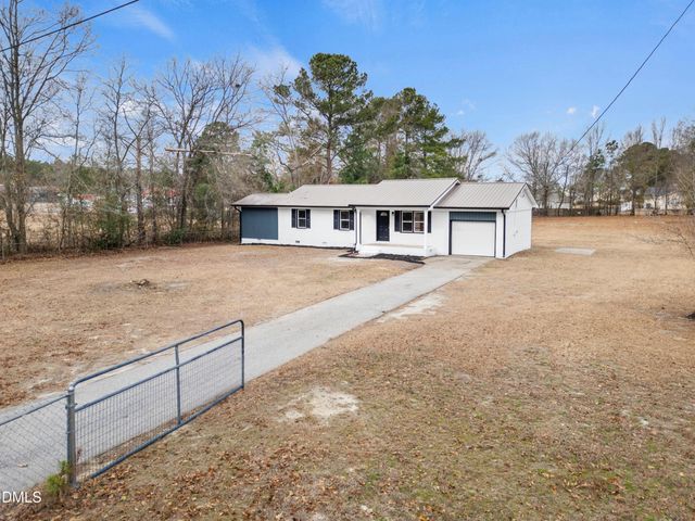 6010 Muscat Road, Hope Mills, NC 28348