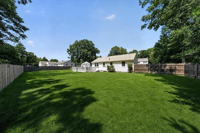 27 John Adams Drive, Norwell, MA 02061