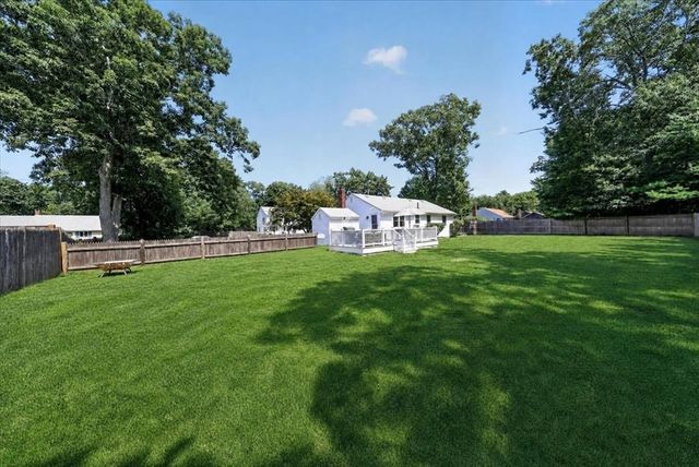 27 John Adams Drive, Norwell, MA 02061