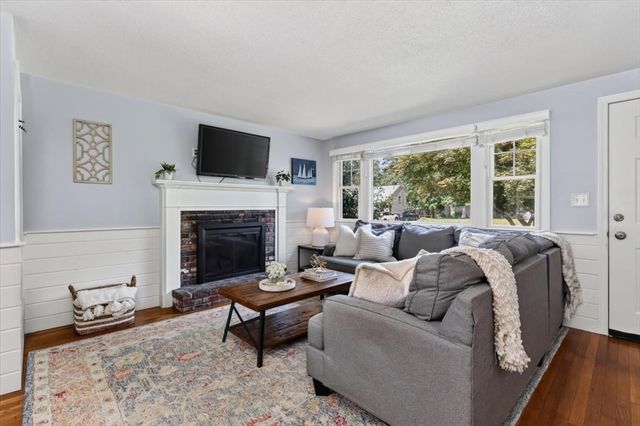 27 John Adams Drive, Norwell, MA 02061