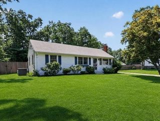 27 John Adams Drive, Norwell, MA 02061
