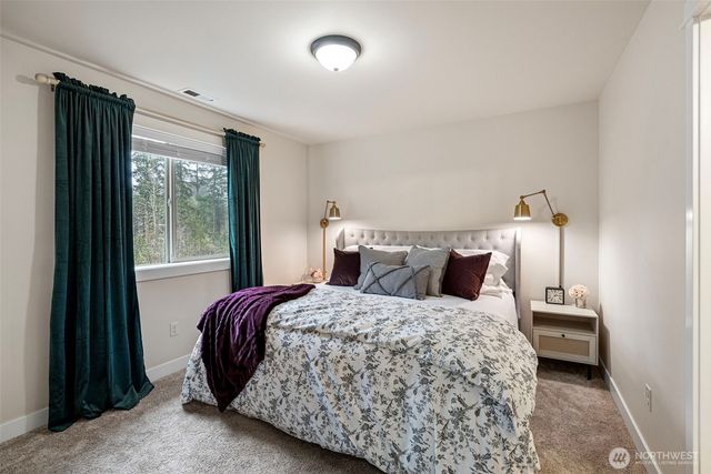 901 SW Norpoint Court, Port Orchard, WA 98367
