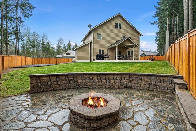 901 SW Norpoint Court, Port Orchard, WA 98367
