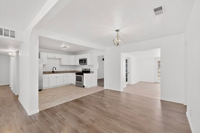 8715 Claremont Avenue NE, Albuquerque, NM 87112
