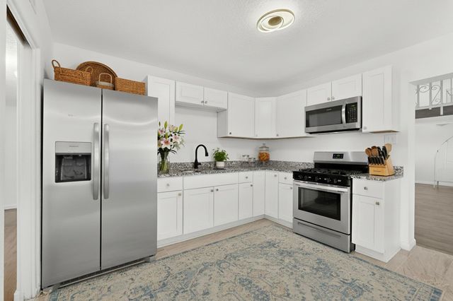 8715 Claremont Avenue NE, Albuquerque, NM 87112