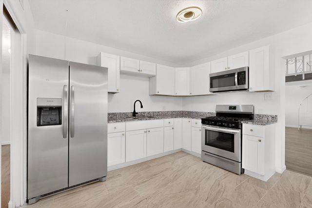 8715 Claremont Avenue NE, Albuquerque, NM 87112