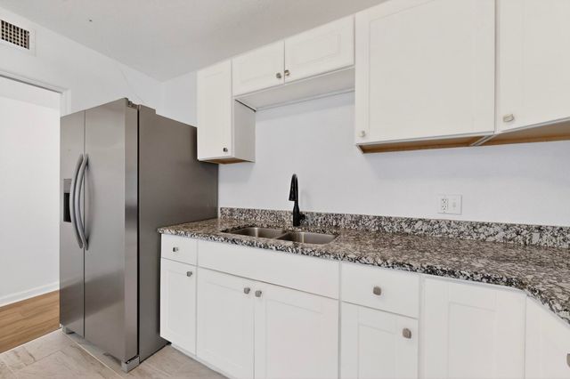 8715 Claremont Avenue NE, Albuquerque, NM 87112