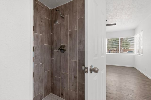 8715 Claremont Avenue NE, Albuquerque, NM 87112