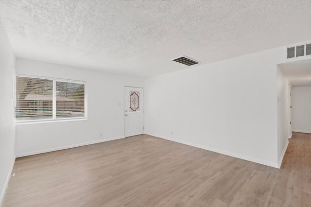 8715 Claremont Avenue NE, Albuquerque, NM 87112