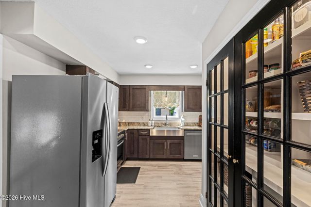 2724 Northwoods Drive, Jacksonville, NC 28540