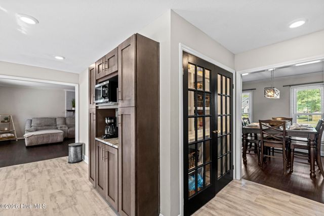 2724 Northwoods Drive, Jacksonville, NC 28540