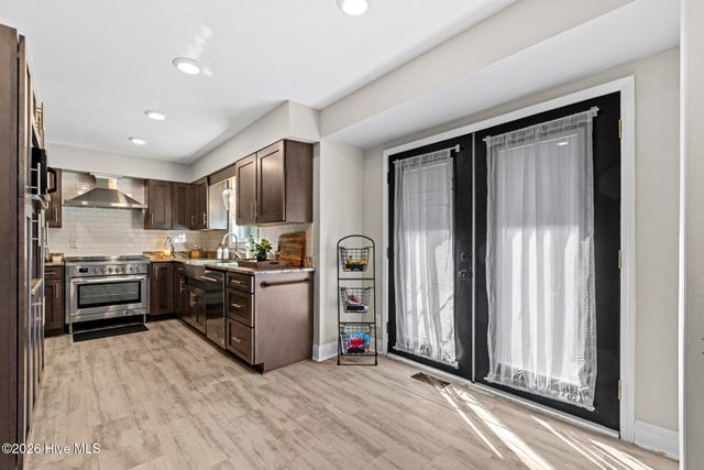 2724 Northwoods Drive, Jacksonville, NC 28540