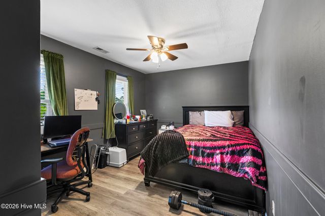 2724 Northwoods Drive, Jacksonville, NC 28540