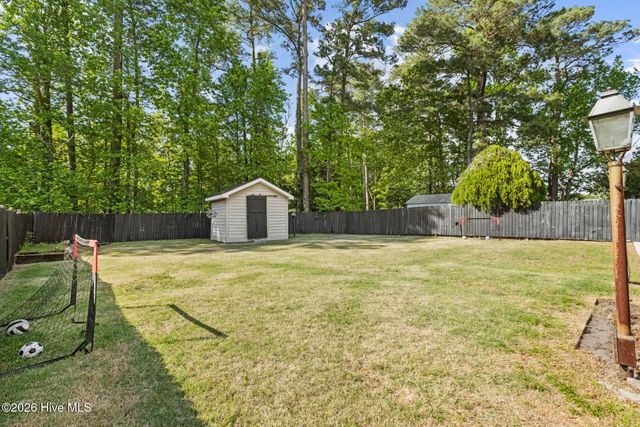 2724 Northwoods Drive, Jacksonville, NC 28540