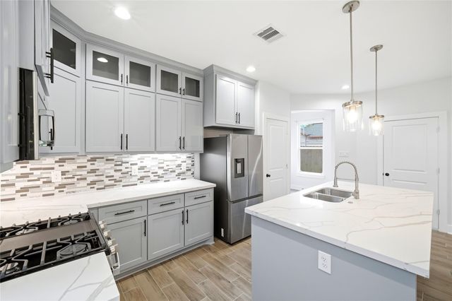 2125 Paul Quinn Street, Houston, TX 77091