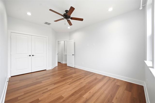 2125 Paul Quinn Street, Houston, TX 77091
