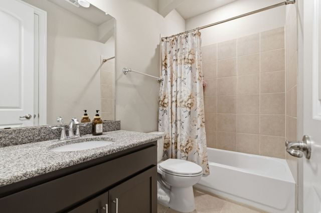 7452 Reverchon Drive, Irving, TX 75063