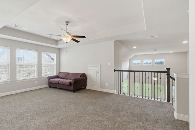 7452 Reverchon Drive, Irving, TX 75063