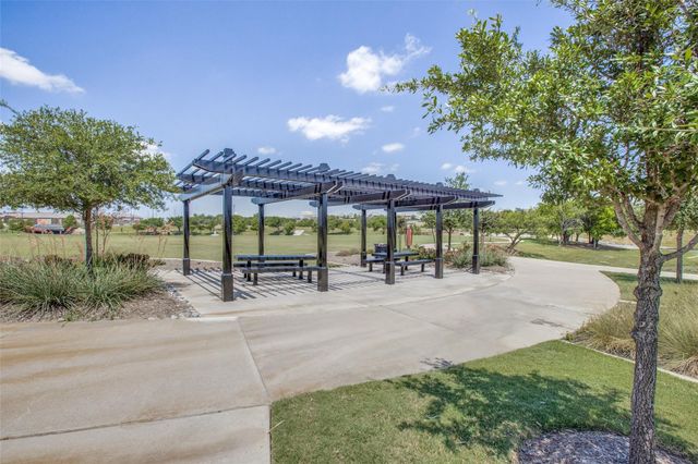 7452 Reverchon Drive, Irving, TX 75063
