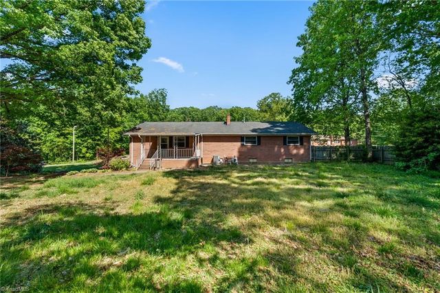 18 Colonial Drive, Lexington, NC 27292