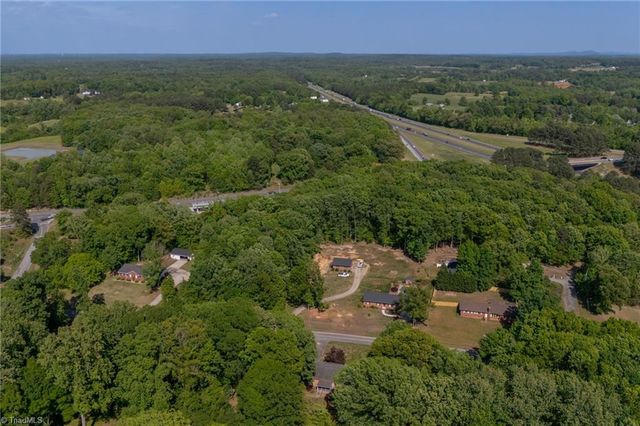 18 Colonial Drive, Lexington, NC 27292