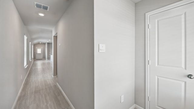 628 SHADED GROVE Drive, Denton, TX 76259