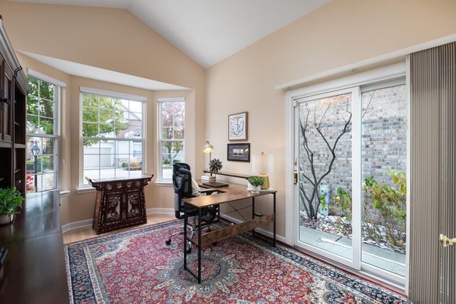 1606 FAIRFAX Lane, Oakbrook Terrace, IL 60181