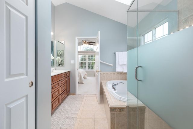 1606 FAIRFAX Lane, Oakbrook Terrace, IL 60181