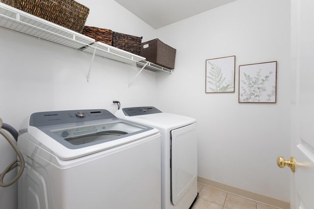 1606 FAIRFAX Lane, Oakbrook Terrace, IL 60181