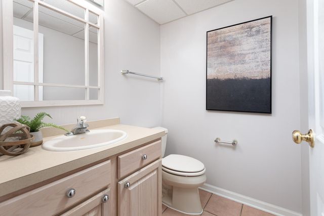 1606 FAIRFAX Lane, Oakbrook Terrace, IL 60181