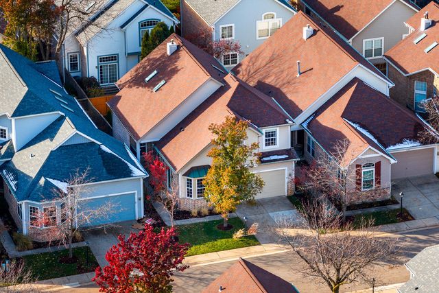 1606 FAIRFAX Lane, Oakbrook Terrace, IL 60181