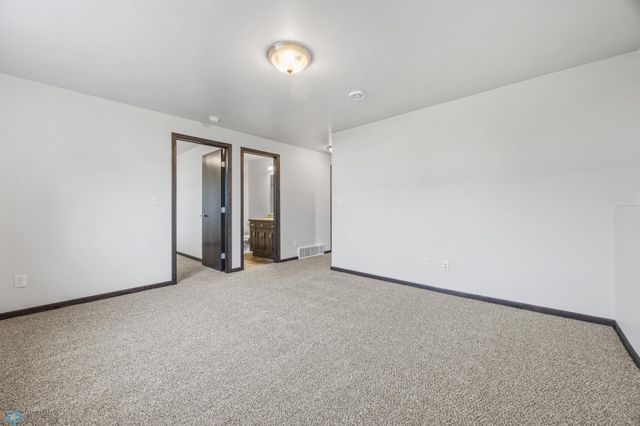 1324 4th Street NW, West Fargo, ND 58078